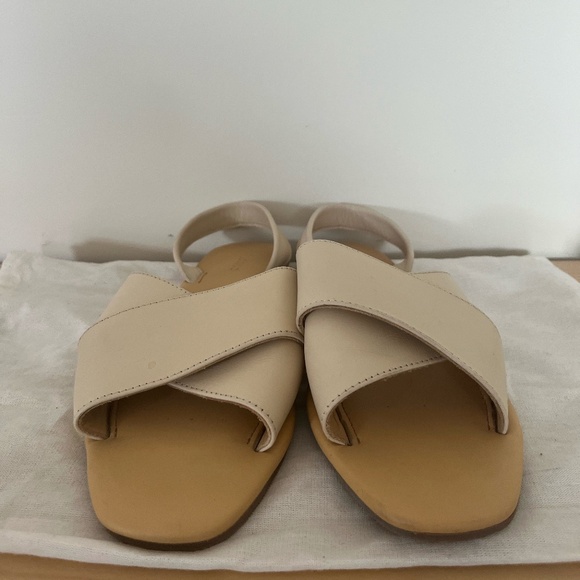 Rare Nisolo Cross-Strap Sandal in White/Bone - Never Used - Picture 5 of 7